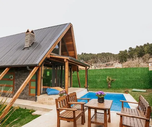 منزل ريفي Minna Butik Ev